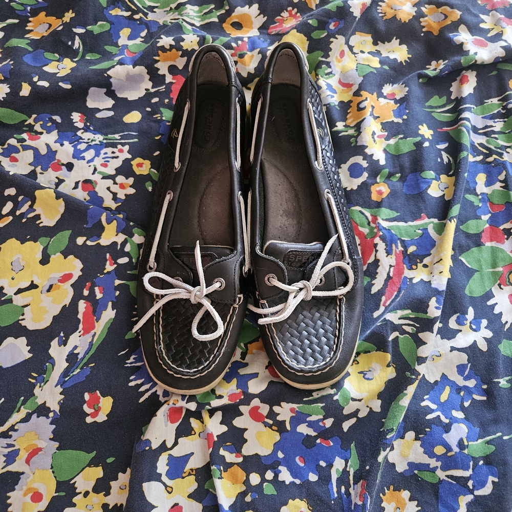 Sperry Black and White Loafers Classic Nautical Design Boat Shoes